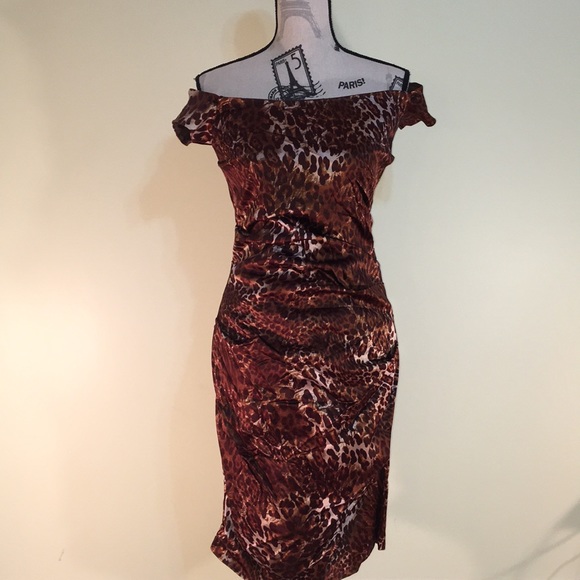 Nicole Miller Dresses & Skirts - Nicole Miller Collection Leopard Dress